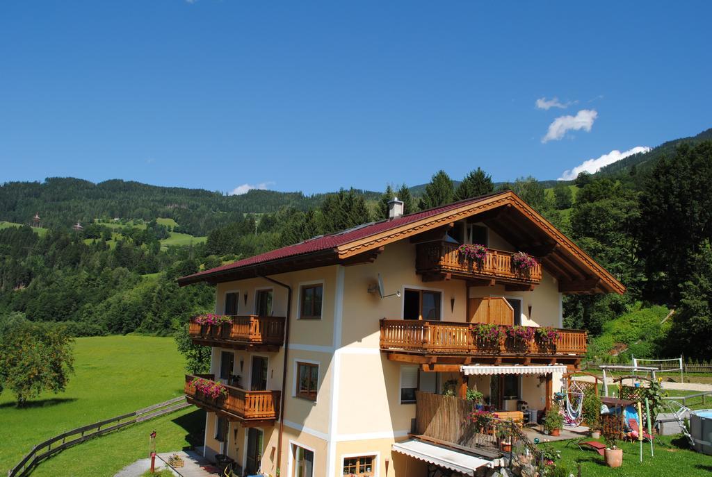 Appartement Familien-Bauernhof Neumoar à Sankt Johann im Pongau Extérieur photo